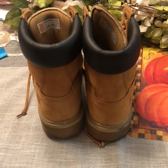 Timberland boots( worn only once) - Picture 3 of 4